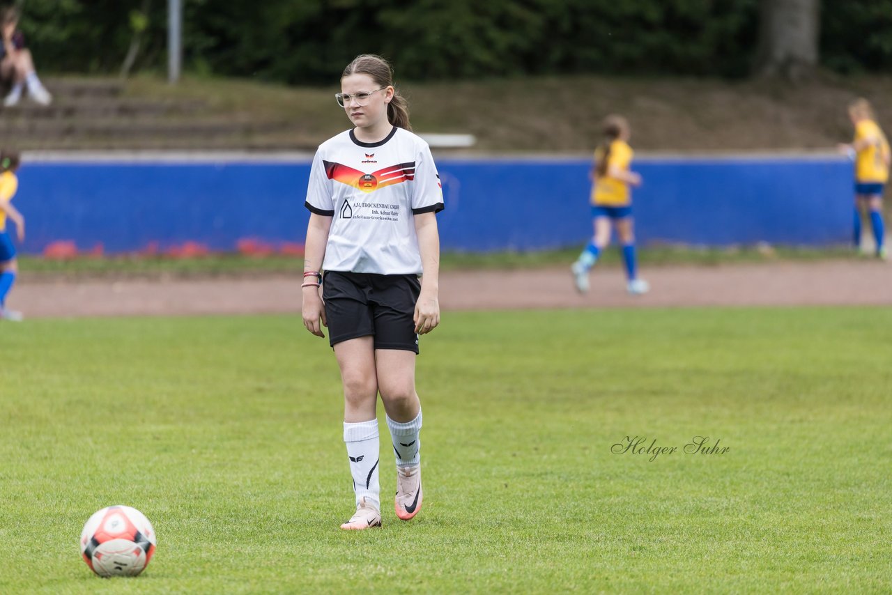 Bild 338 - Loewinnen Cup